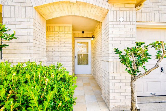 15639 Western Skies Drive, Houston, TX 77086