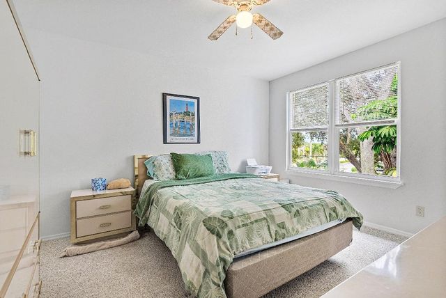 2319 N Congress Avenue 33, Boynton Beach, FL 33426