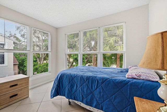 2319 N Congress Avenue 33, Boynton Beach, FL 33426