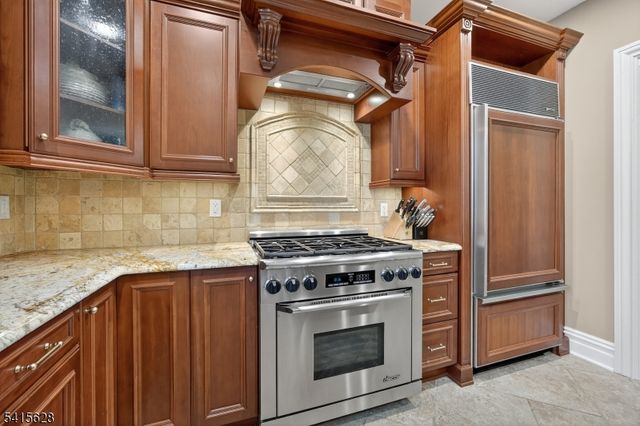 14 Jenny Layne, Vernon Twp., NJ 07461