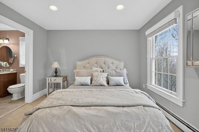 14 Jenny Layne, Vernon Twp., NJ 07461