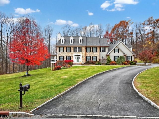 14 Jenny Layne, Vernon Twp., NJ 07461