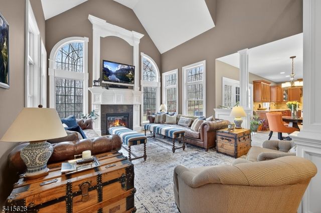 14 Jenny Layne, Vernon Twp., NJ 07461