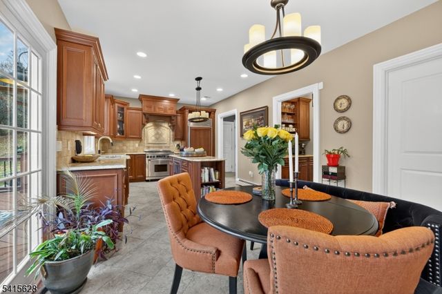 14 Jenny Layne, Vernon Twp., NJ 07461