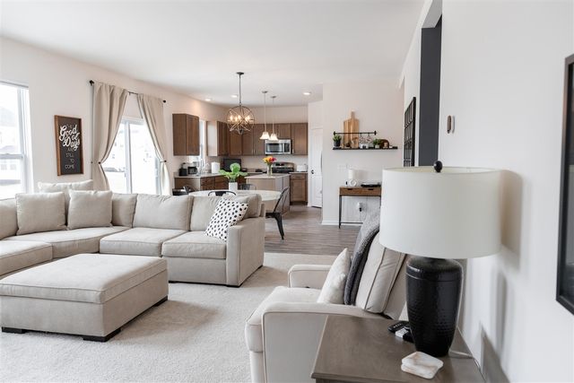 251 Quartz Way, White Lake, MI 48386