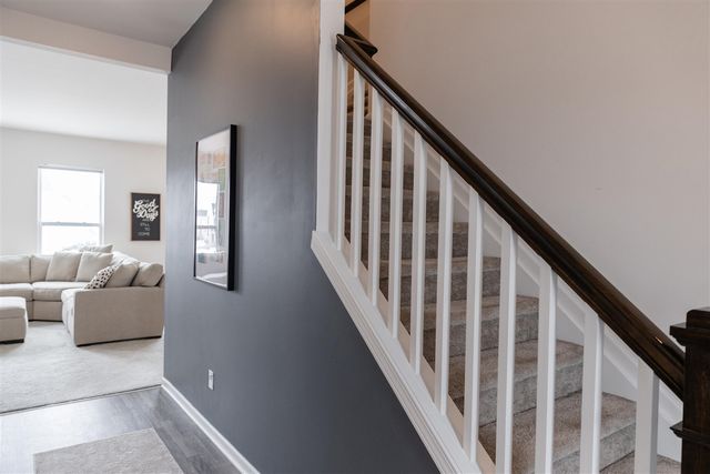 251 Quartz Way, White Lake, MI 48386