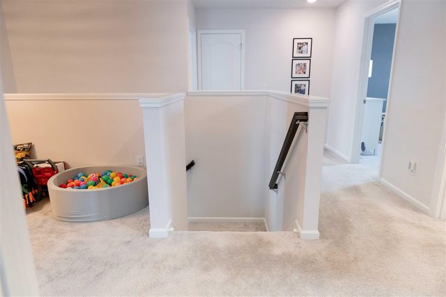 251 Quartz Way, White Lake, MI 48386