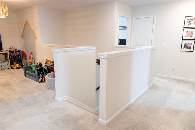 251 Quartz Way, White Lake, MI 48386