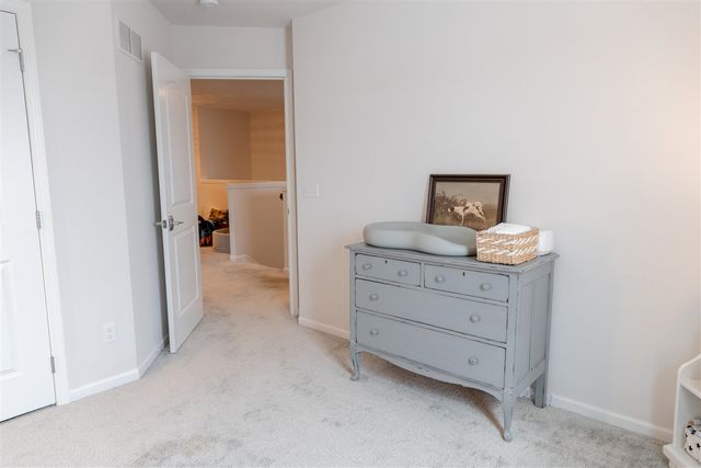 251 Quartz Way, White Lake, MI 48386