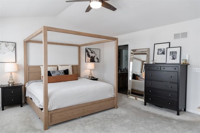 251 Quartz Way, White Lake, MI 48386