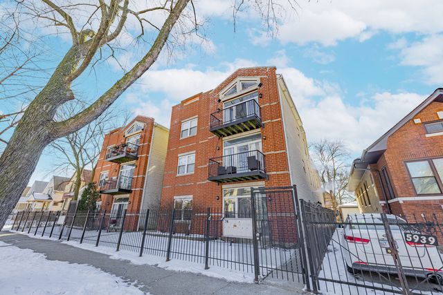 5933 W Huron Street 3N, Chicago, IL 60644