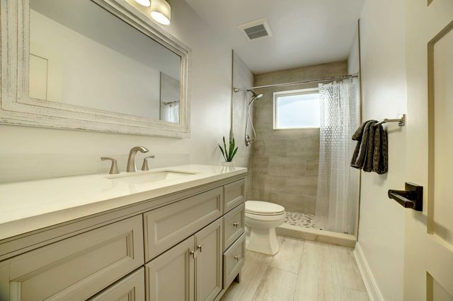 132 NW 10th Court, Boynton Beach, FL 33426