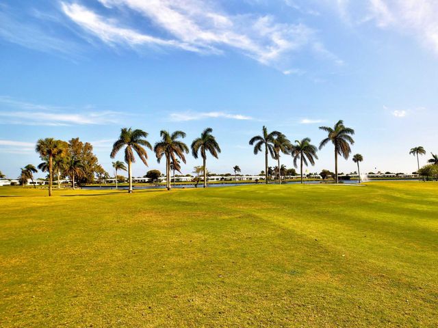 132 NW 10th Court, Boynton Beach, FL 33426