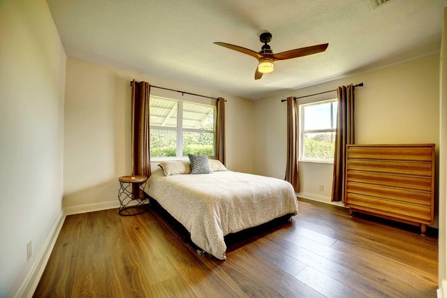 132 NW 10th Court, Boynton Beach, FL 33426