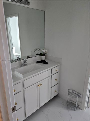 634 SE 37 Ave, Homestead, FL 33033