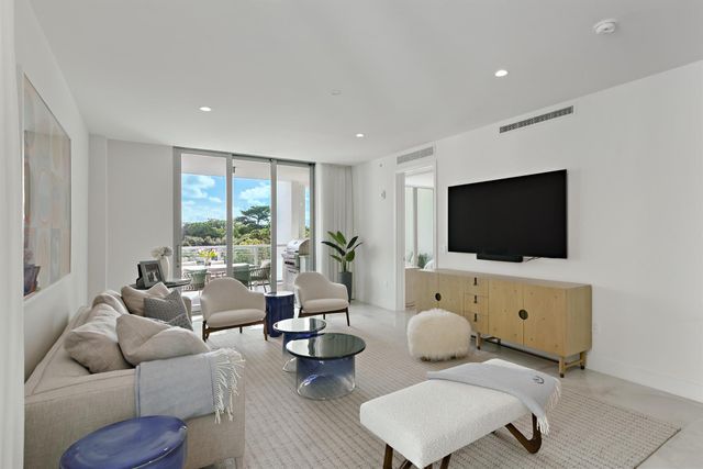 485 E Royal Palm Road 403, Boca Raton, FL 33432