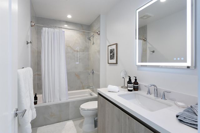 485 E Royal Palm Road 403, Boca Raton, FL 33432