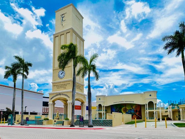 485 E Royal Palm Road 403, Boca Raton, FL 33432