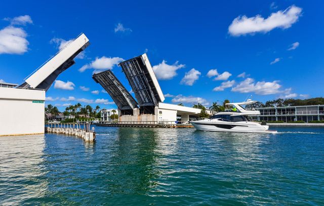 485 E Royal Palm Road 403, Boca Raton, FL 33432