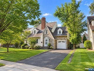 394 Churchill Road, Teaneck, NJ 07666