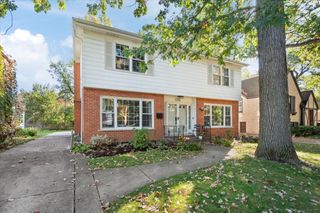 1219 S Western Avenue, Park Ridge, IL 60068
