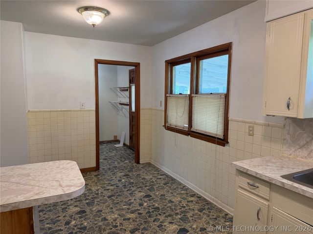 57 W Townsend Avenue, Mcalester, OK 74501