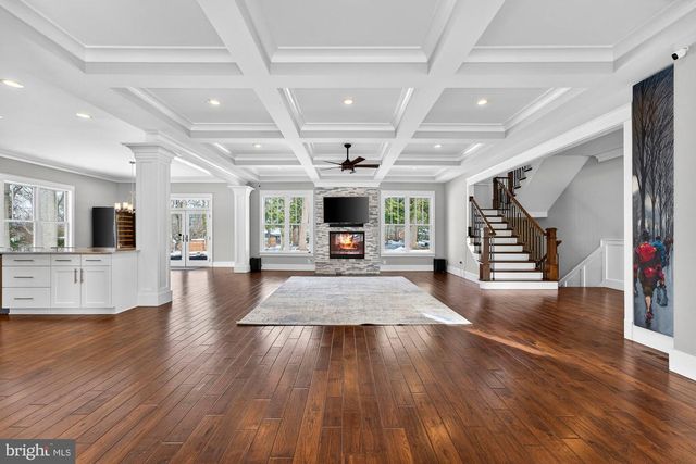 9222 BRIAN DR, Vienna, VA 22180