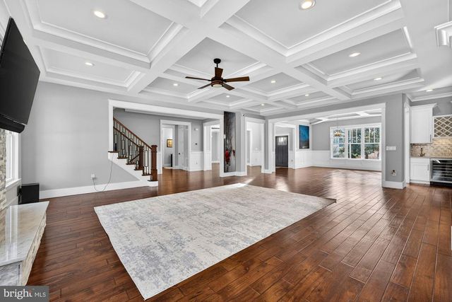 9222 BRIAN DR, Vienna, VA 22180