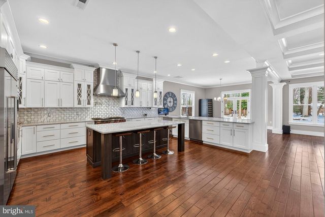 9222 BRIAN DR, Vienna, VA 22180