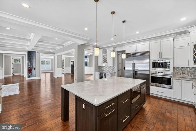 9222 BRIAN DR, Vienna, VA 22180