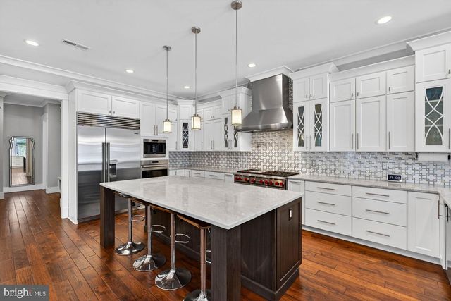 9222 BRIAN DR, Vienna, VA 22180