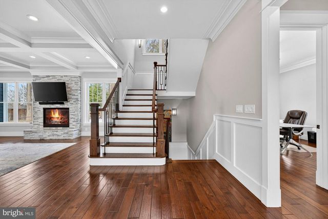 9222 BRIAN DR, Vienna, VA 22180