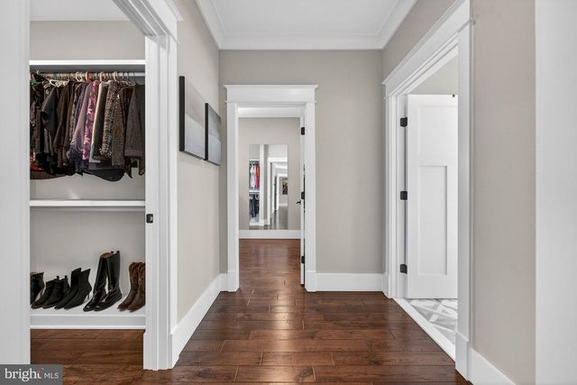 9222 BRIAN DR, Vienna, VA 22180