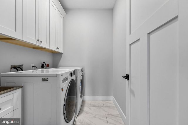 9222 BRIAN DR, Vienna, VA 22180