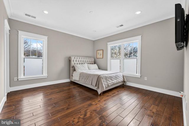 9222 BRIAN DR, Vienna, VA 22180