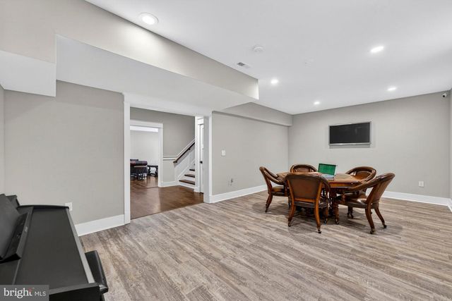 9222 BRIAN DR, Vienna, VA 22180