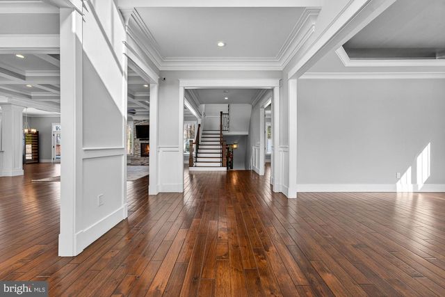 9222 BRIAN DR, Vienna, VA 22180