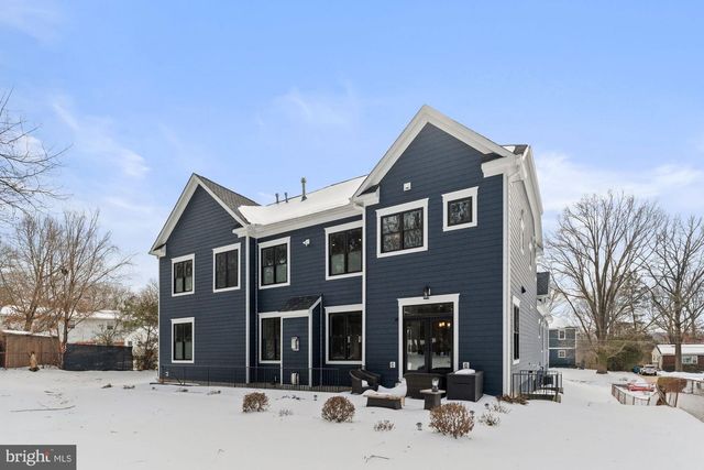 9222 BRIAN DR, Vienna, VA 22180