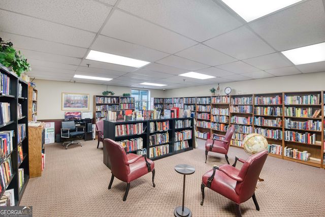 300 Johnson Ferry Road NE B406, Atlanta, GA 30328