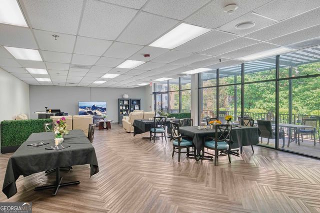 300 Johnson Ferry Road NE B406, Atlanta, GA 30328