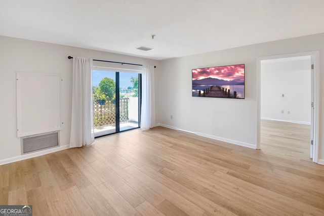 300 Johnson Ferry Road NE B406, Atlanta, GA 30328