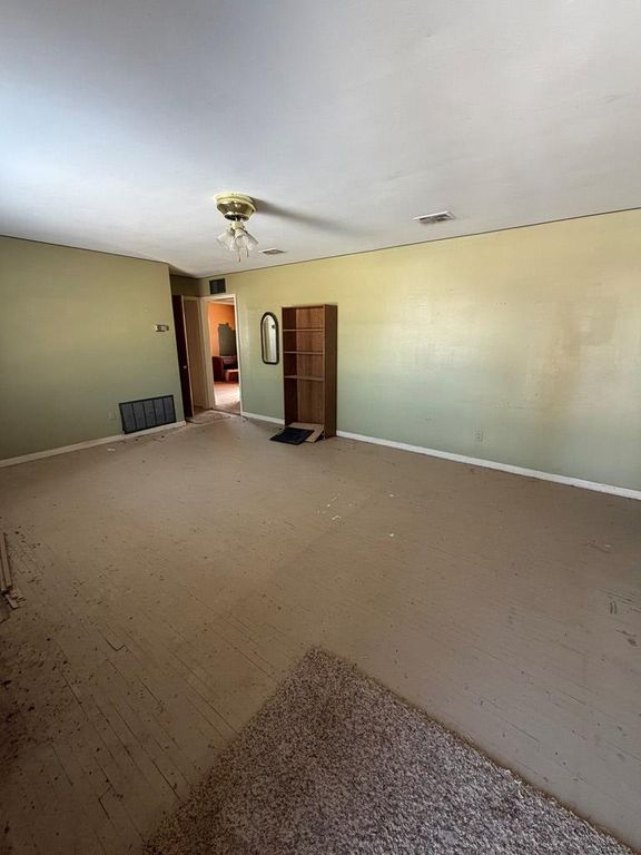 Image 3 of property listing at 14103 County Rd 2214, Fluvanna, TX 79517