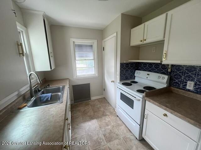 524 Lincoln Avenue, Lansing, MI 48910