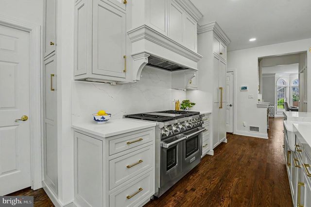 110 SUNWAY DR, Newark, DE 19711