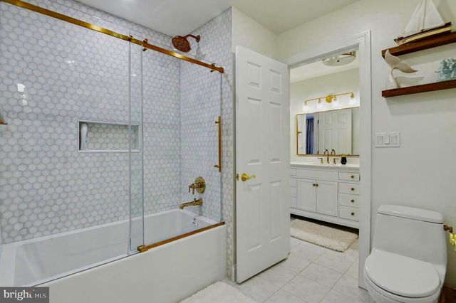 110 SUNWAY DR, Newark, DE 19711
