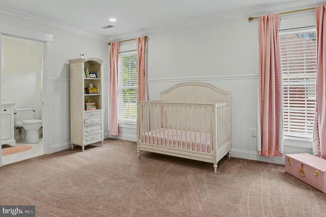 110 SUNWAY DR, Newark, DE 19711