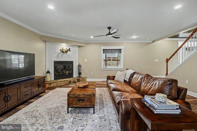 110 SUNWAY DR, Newark, DE 19711