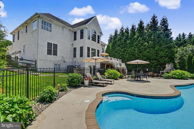 110 SUNWAY DR, Newark, DE 19711