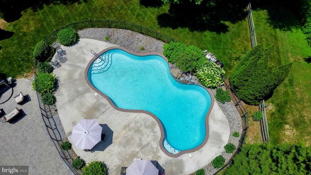110 SUNWAY DR, Newark, DE 19711