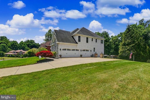 110 SUNWAY DR, Newark, DE 19711